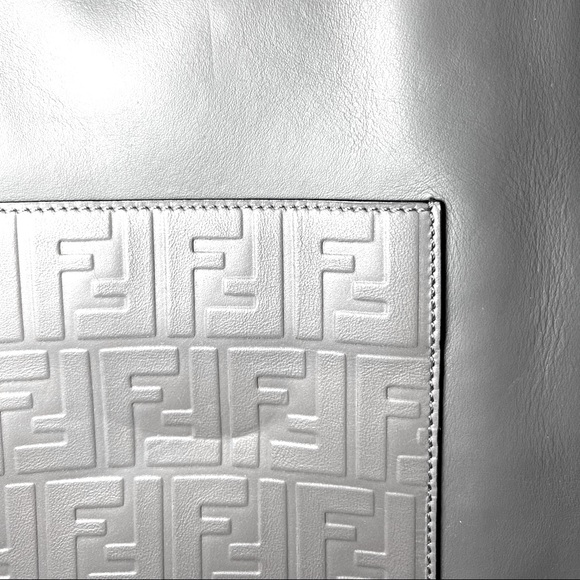 AUTHENTIC - FENDI - SHOPPER TOTE - Picture 2 of 10